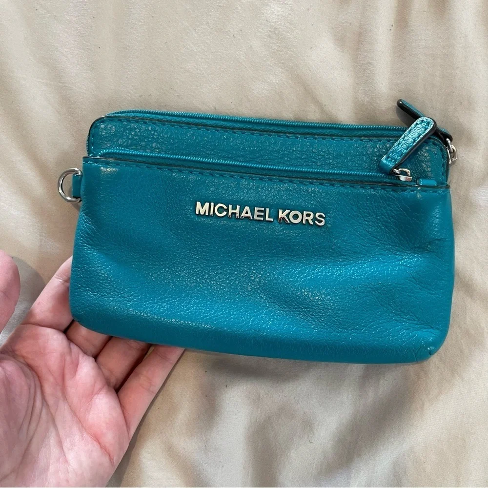 Michael Kors Vibrant Blue/Turquoise Crossbody Bag Set
